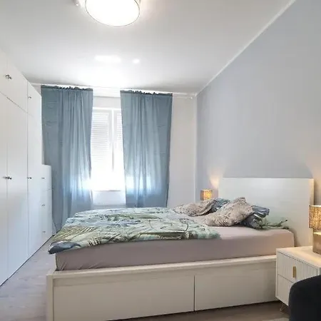 Luxurioese 2,5 Oase Komplett Ausgestattet In Lage *