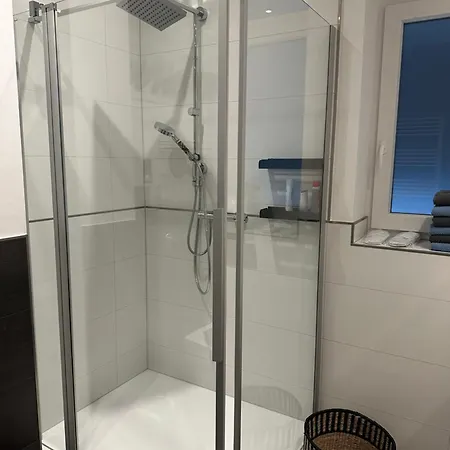 Luxurioese 2,5 Oase Komplett Ausgestattet In Lage Apartment